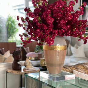 Vaso da Deusa com Flores de Cerejeira Borgonha